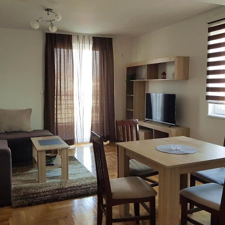 Apartman Kala Vrnjačka Banja エクステリア 写真
