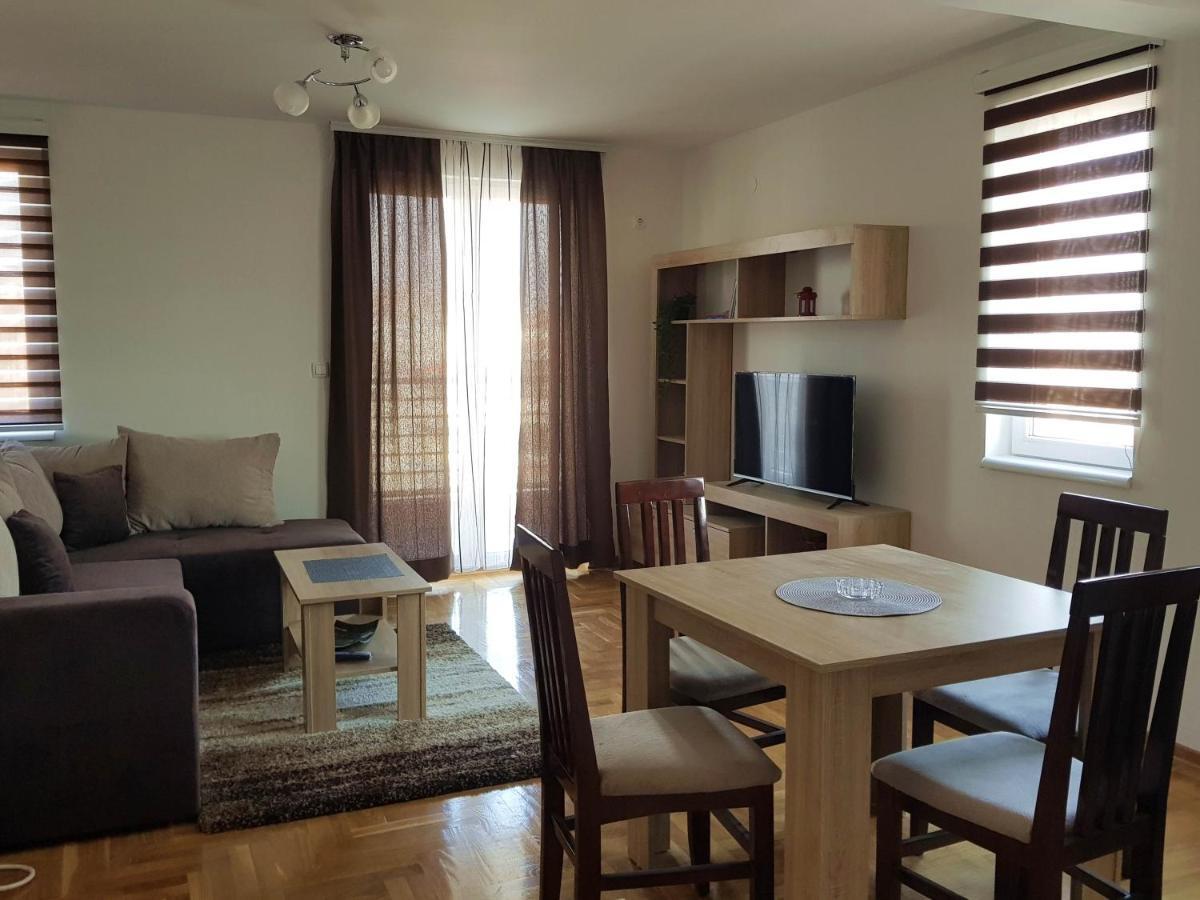 Apartman Kala Vrnjačka Banja エクステリア 写真